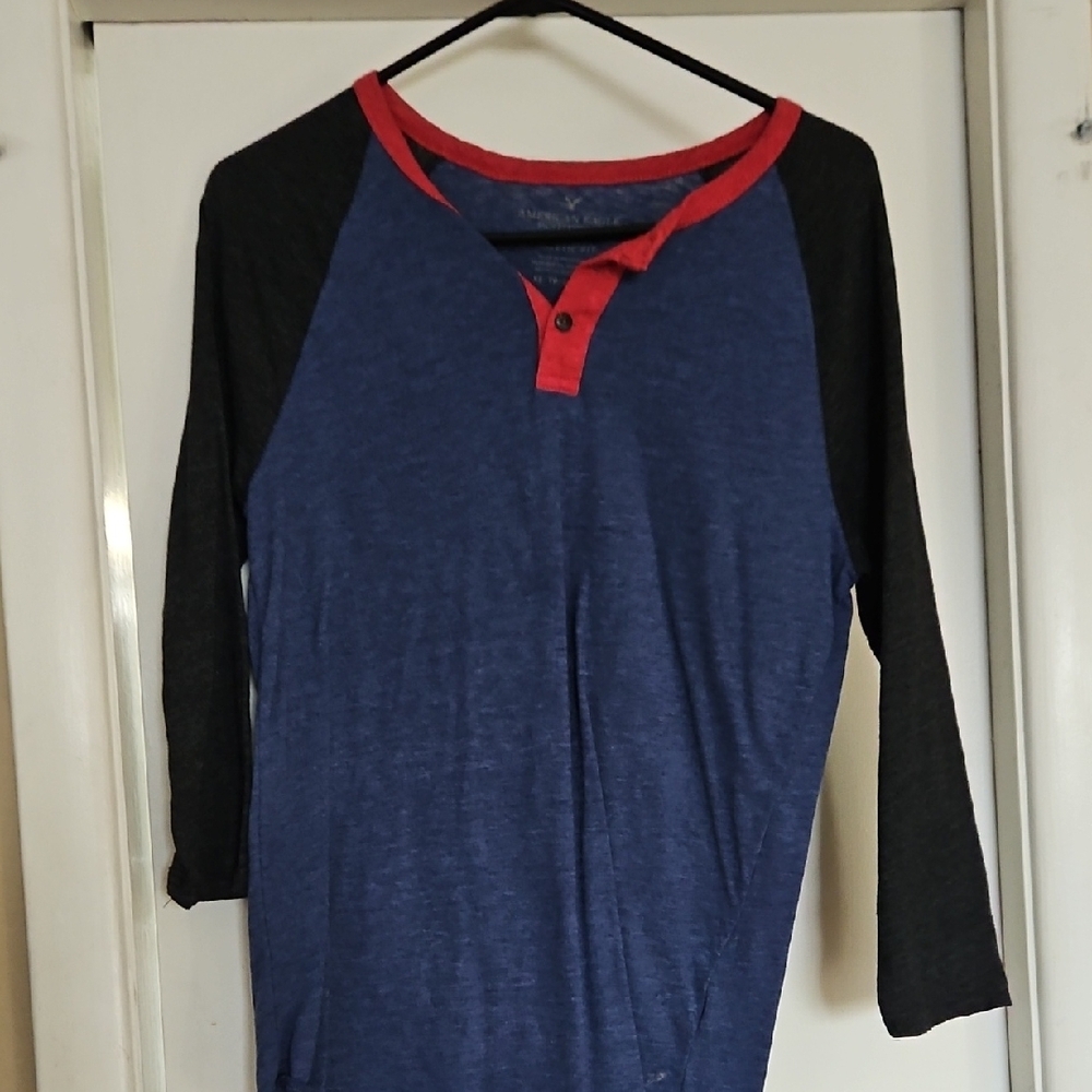 Stylish Women's Sweater Collection - Picture 10 of 11